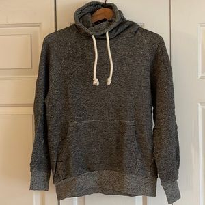 H&M Men’s Sweatshirt in a Size Small
